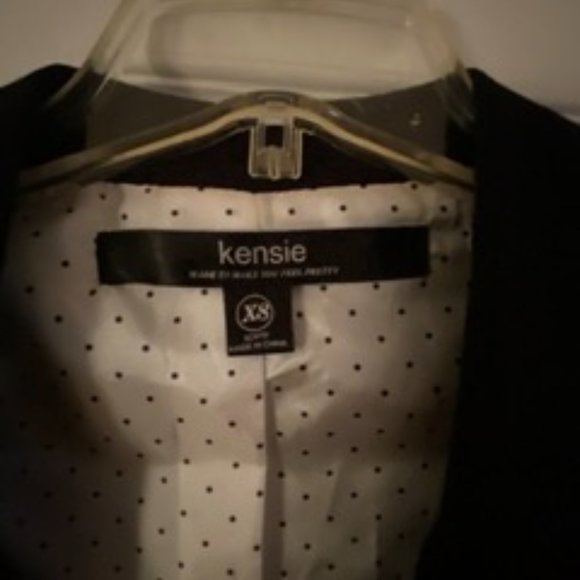 Kensie Black 3/4 Sleeved Blazer - Picture 2 of 4